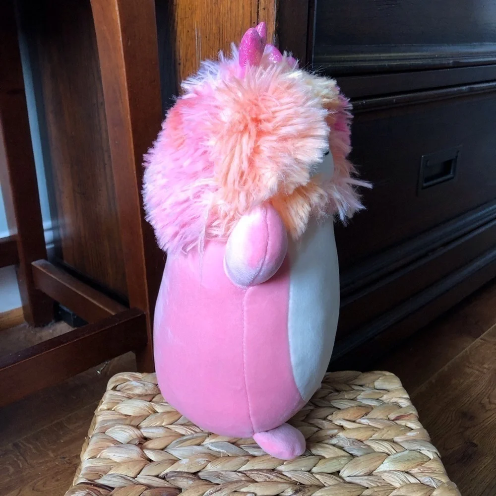Squishmallows Hug Mees Valentines Day Caparinne the yeti